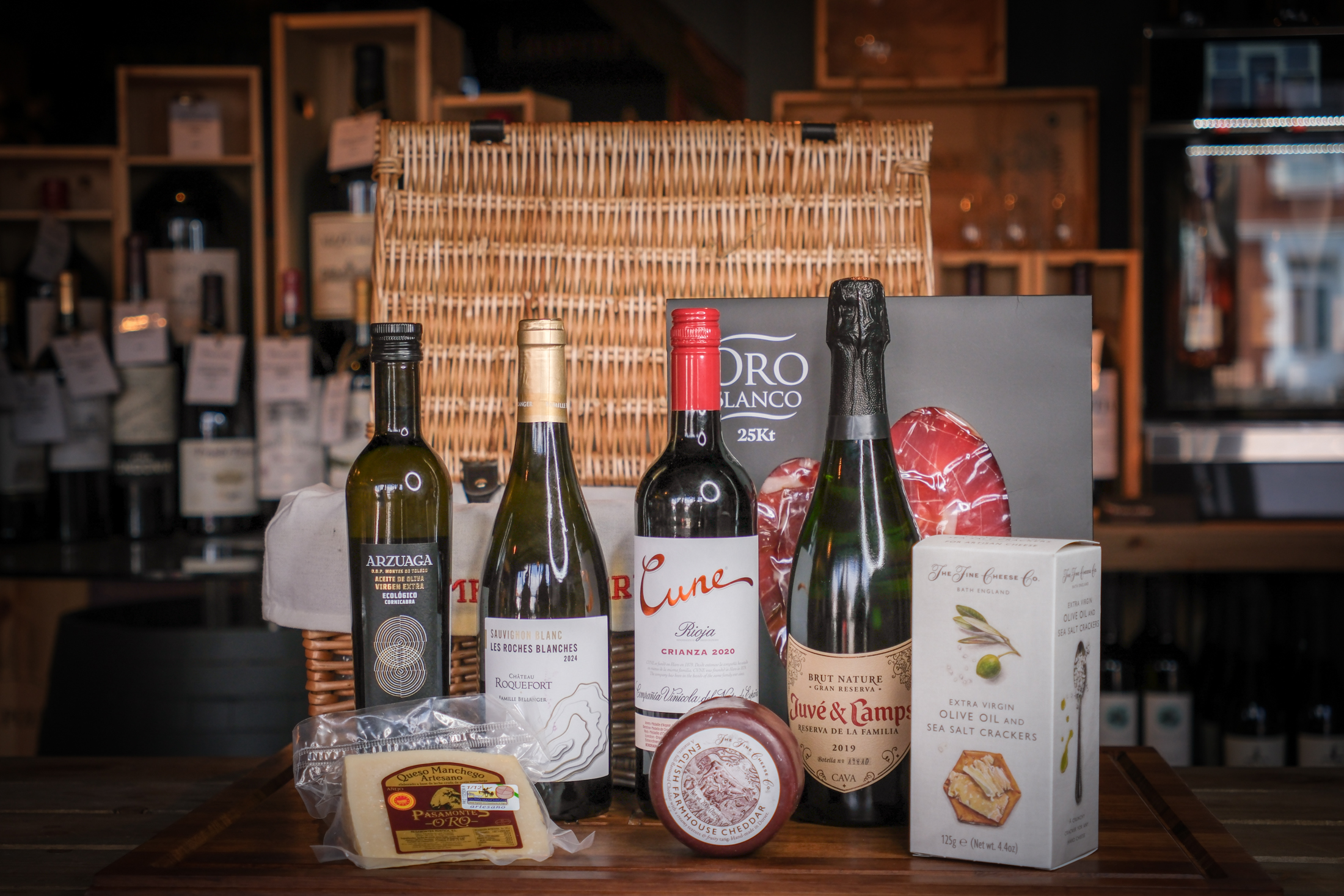 Bronze Christmas Hamper - Image 2