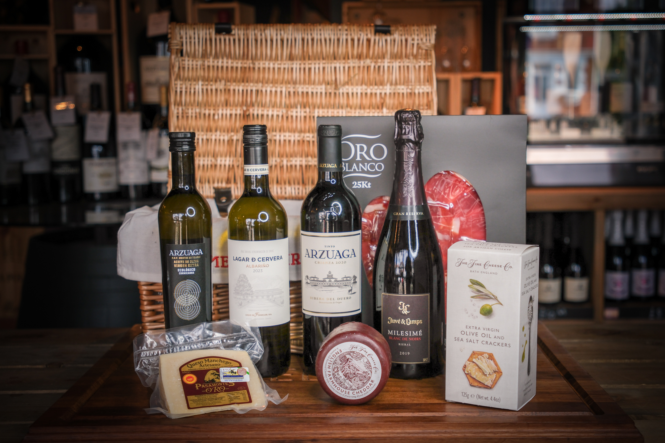 Silver Christmas Hamper - Image 2