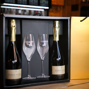 An image of 2020 Conde De Haro Blanco Cava Gift Pack 2 x 75cl & 2 x Glasses2020 Conde De Haro Blanco Cava Gift Pack 2 x 75cl & 2 x Glasses